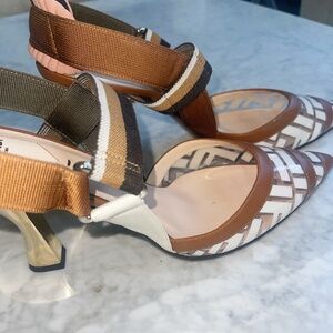 Womens Fendi Roma closed toed sling back with gold heel.Size  42